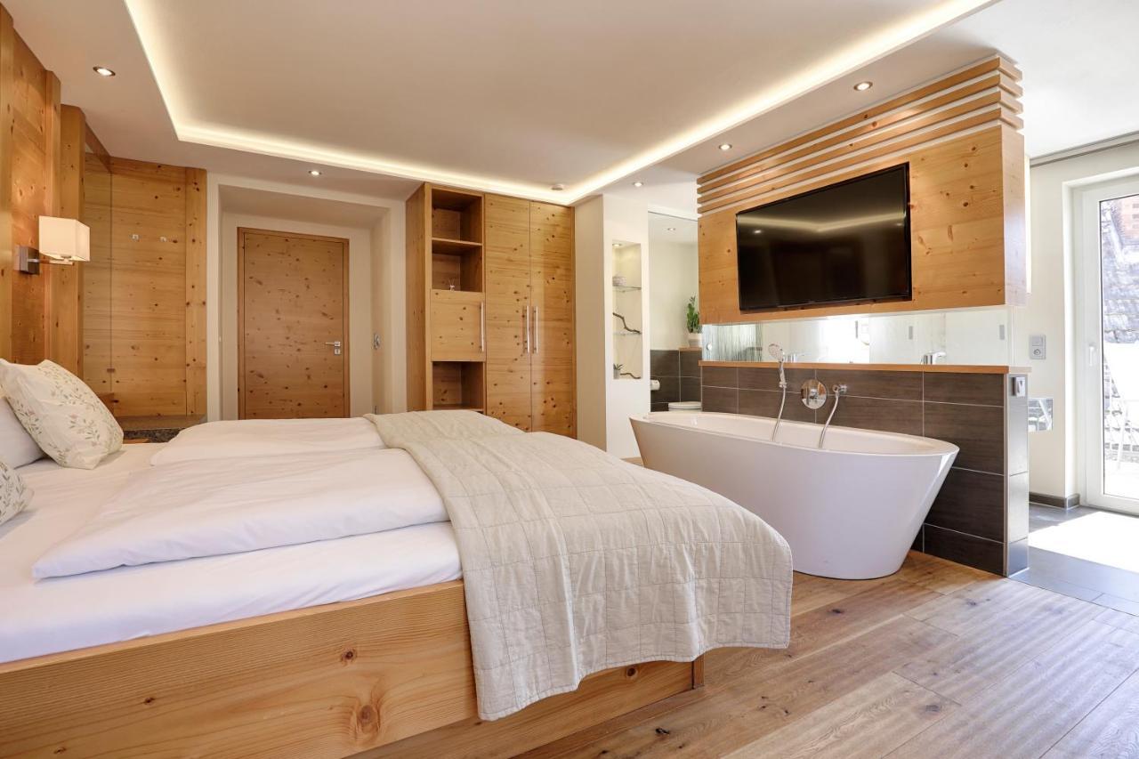 Landhotel Schwab - By Homekeepers Schwarzach am Main Ngoại thất bức ảnh