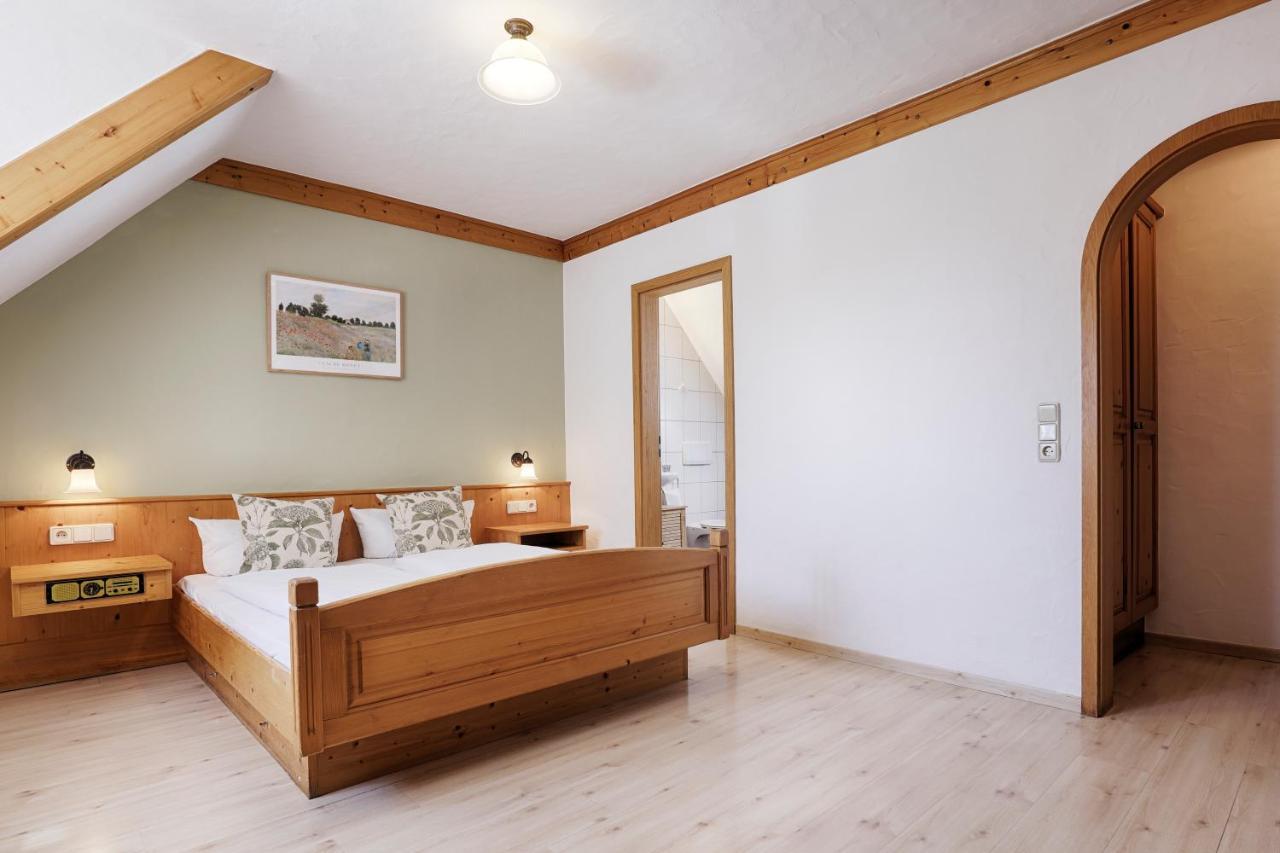Landhotel Schwab - By Homekeepers Schwarzach am Main Ngoại thất bức ảnh
